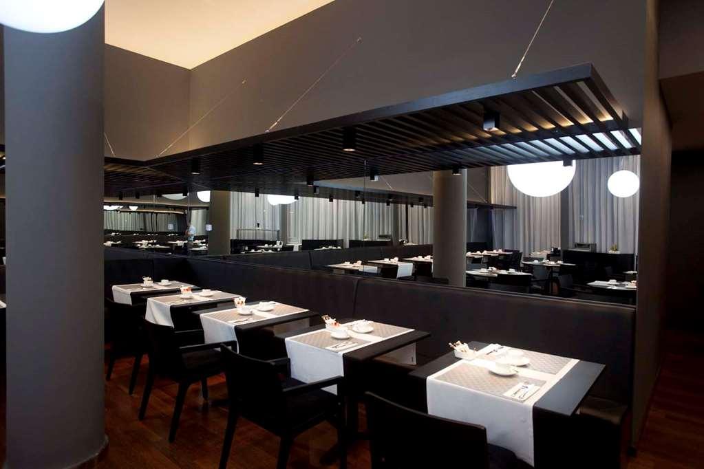 Hotel Carris Marineda A Coruña Restaurant foto